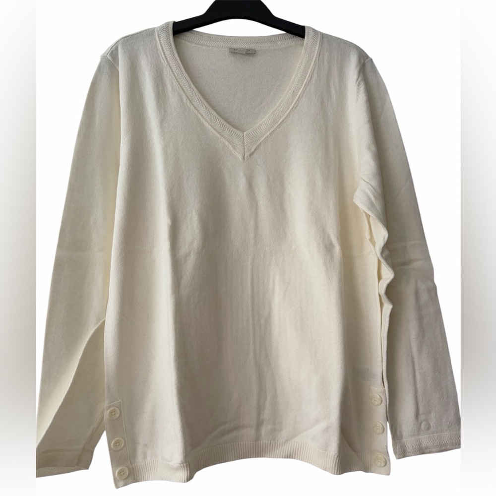 Talbots Classic V-Neck Sweater with Side Buttons Petite Large